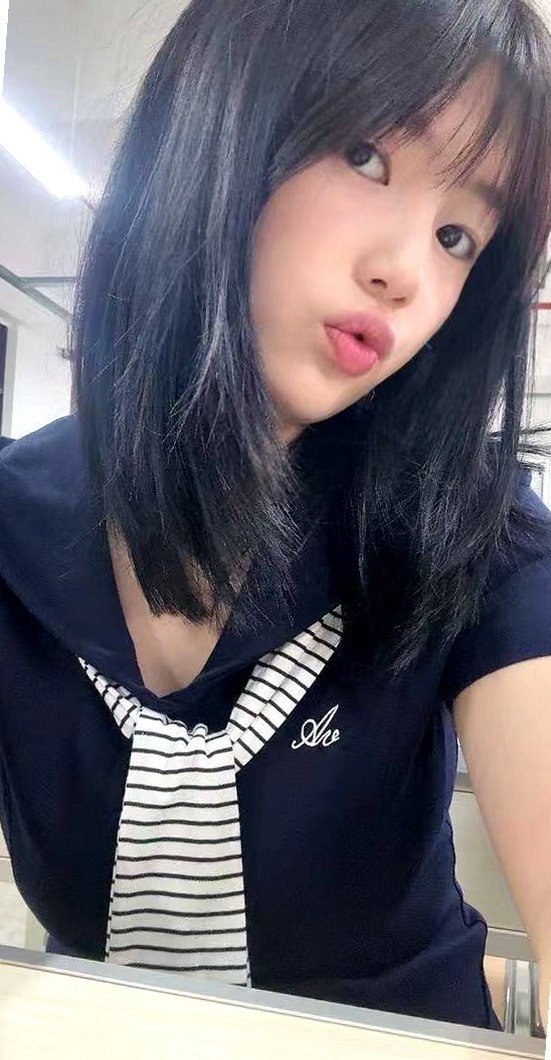 湖南 株洲 19岁 158.5cm 98.5 D杯 学生 D罩杯,可长期,全国飞,巨乳弹跳,乖巧听话,可接受度高,本人比视频好看,声音好听,温柔体贴型 抽烟纹身:无 SM:否 无套:可 口交:否 过夜:可 同居:可 可飞:可 价格:4 特点:D罩杯,可长期,全国飞,巨乳弹跳,乖巧听话,可接受度高,本人比视频好看,声音好听,温柔体贴型
