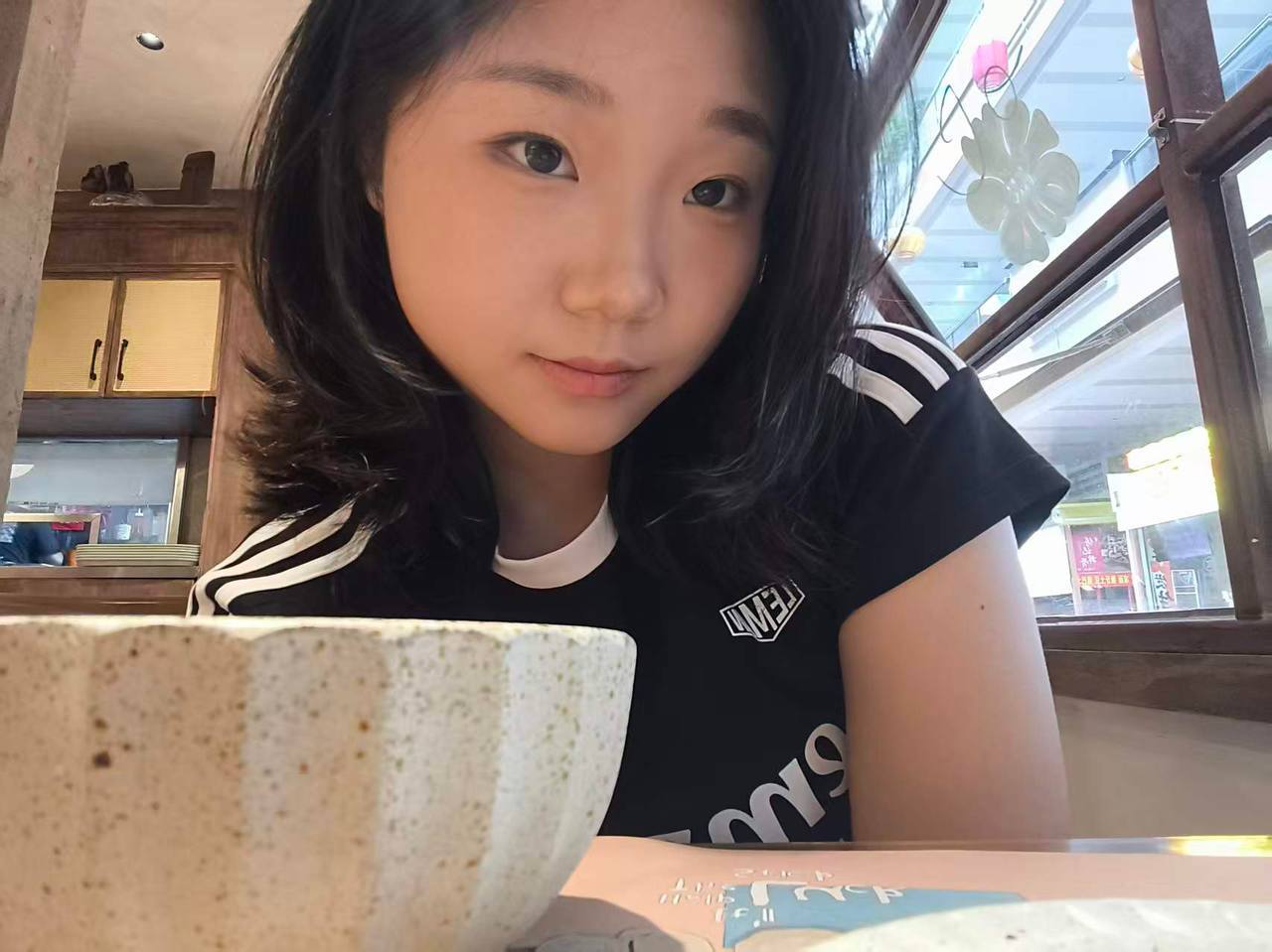 四川 成都 20岁 158cm 51 B杯 学生 性格热情,情绪稳定,听话懂事,身材苗条,叫床好听,喜欢喝酒,小鸟依人,娇小玲珑,可盐可甜,活泼开朗,会提供情绪价值,待开发更多的新玩法 抽烟纹身:无 SM:是 无套:否 口交:可 过夜:可 同居:可 可飞:能 价格:4 特点:性格热情,情绪稳定,听话懂事,身材苗条,叫床好听,喜欢喝酒,小鸟依人,娇小玲珑,可盐可甜,活泼开朗,会提供情绪价值,待开发更多的新玩法