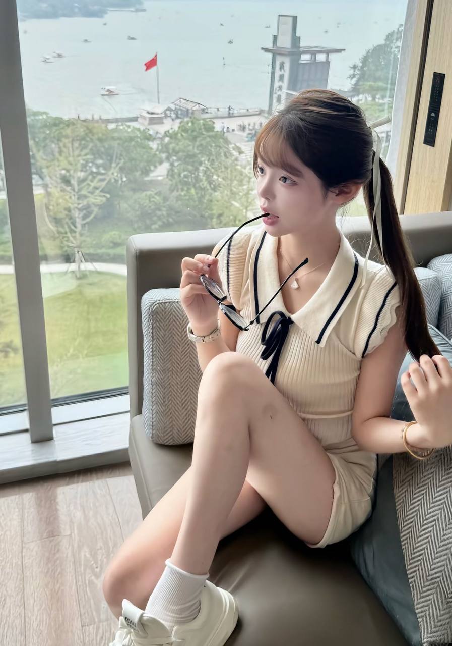 江苏 徐州 18岁 165cm 93 A杯 温柔可爱清纯型可御 不照骗本人更好看 眼睛超大 全脸无整会跳舞唱歌乐器普拉提 会说话提供情绪价值 无套:可 口交:可 可飞:能 价格:6.67 特点:温柔可爱清纯型可御 不照骗本人更好看 眼睛超大 全脸无整会跳舞唱歌乐器普拉提 会说话提供情绪价值