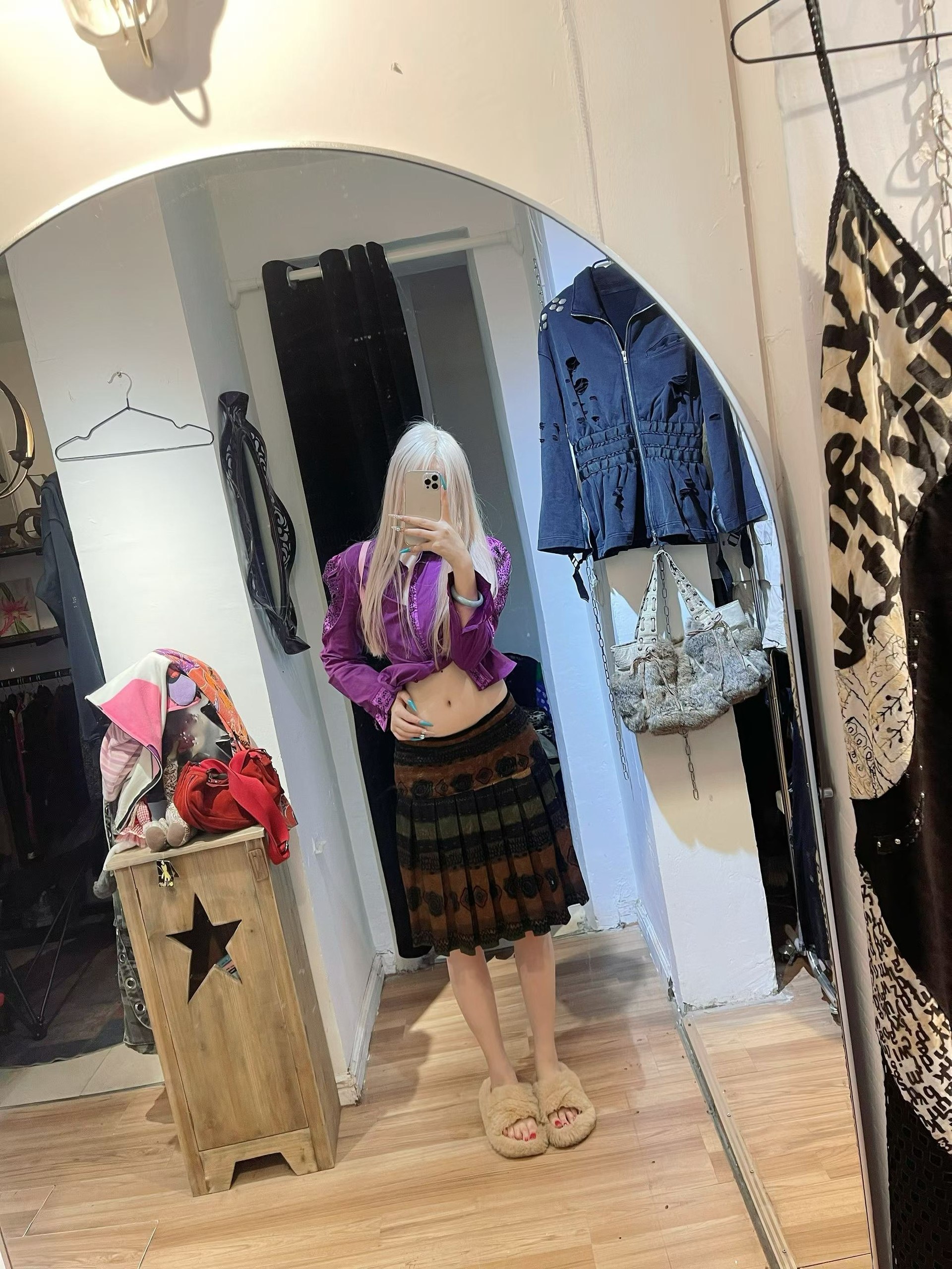 云南 昆明 21岁 168cm 98 B杯 老师 老师第一次找,圈子干净 社交少 脾气性格好,提供情绪价值,能听话,配合度高 不是很过分要求都能满足 抽烟纹身:无 SM:否 无套:否 口交:否 过夜:可 同居:可 可飞:可 价格:5-40 特点:老师第一次找,圈子干净 社交少 脾气性格好,提供情绪价值,能听话,配合度高 不是很过分要求都能满足