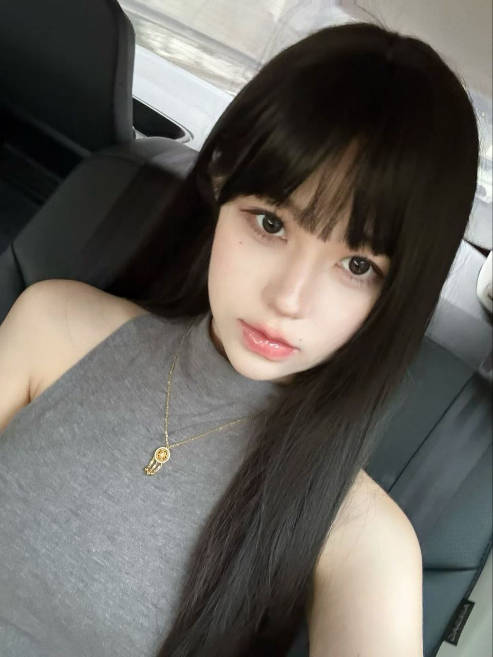 广东 广州 21岁 164cm 92 C杯 学生 身材比例好 有素质漂亮 抽烟纹身:无 SM:轻微 无套:否 口交:可 过夜:可 同居:可 可飞:可 价格:25 特点:身材比例好 有素质漂亮