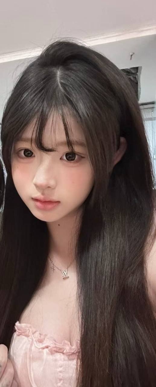 重庆 重庆 21岁 168cm 105 C杯 学生 抽烟纹身:有 无 SM:轻微 无套:否 口交:可 过夜:可 同居:否 可飞:可以 价格:16