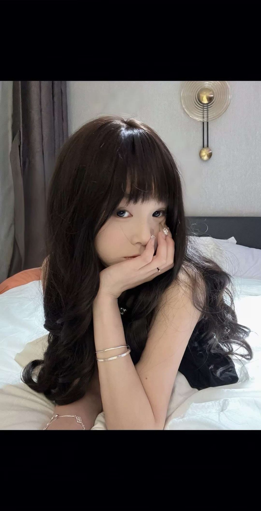 广东 深圳 18岁 160cm 90 C杯 工作 身材好 抽烟纹身:无 SM:否 无套:可 口交:可 过夜:可 同居:否 可飞:可 价格:7 特点:身材好