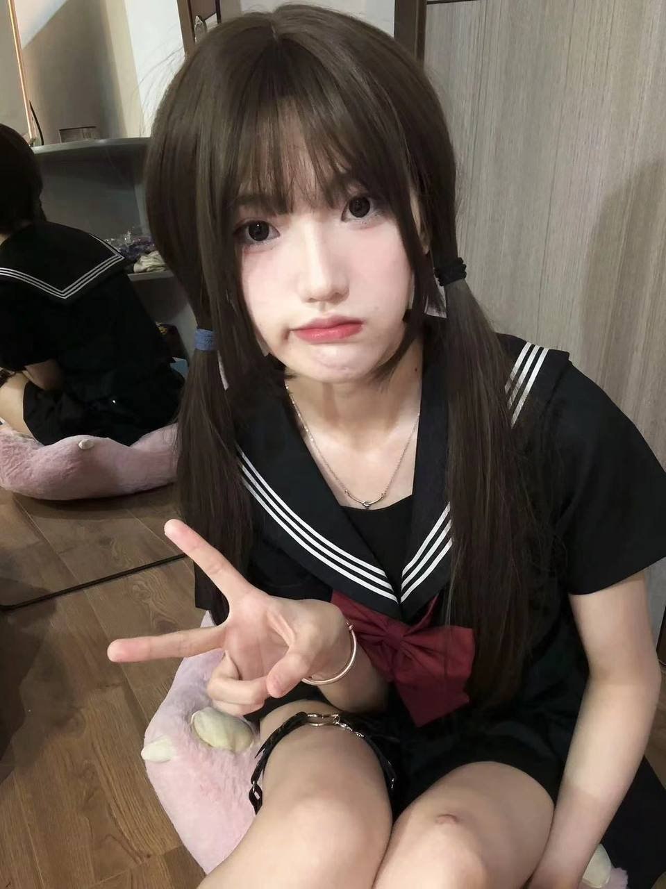 安徽 芜湖 20岁 164cm 88 A杯 学生 听话 抽烟纹身:无 SM:是 无套:否 口交:可 过夜:可 同居:可 可飞:可 价格:12 特点:听话