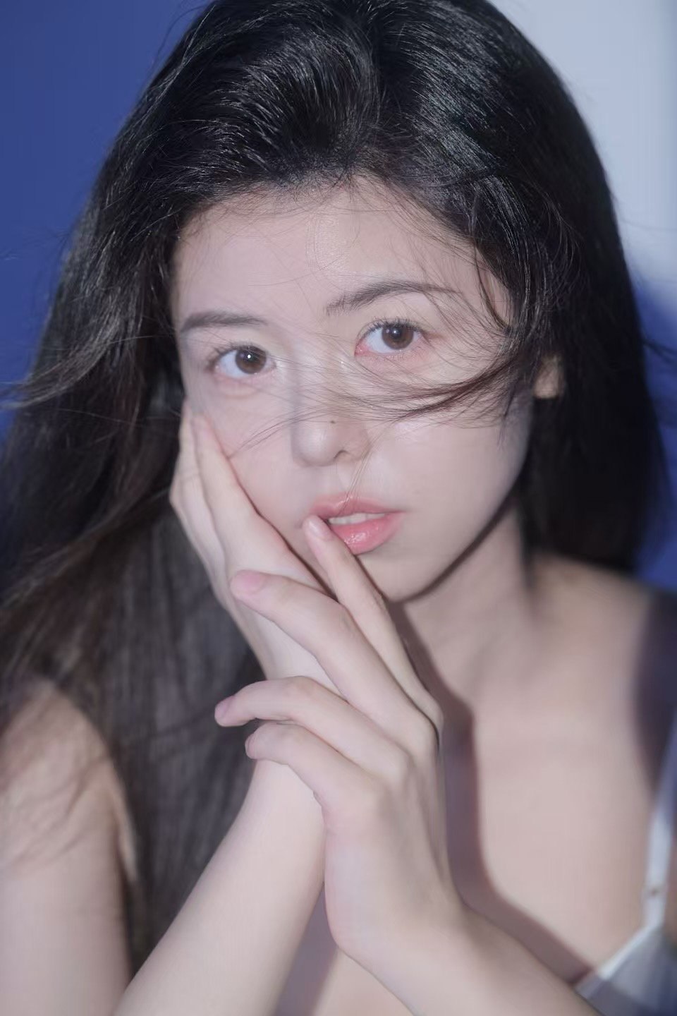 广东 珠海 22岁 161cm 46 B杯 学生 SM:是 无套:否 口交:可 过夜:可 同居:否 可飞:否 价格:12