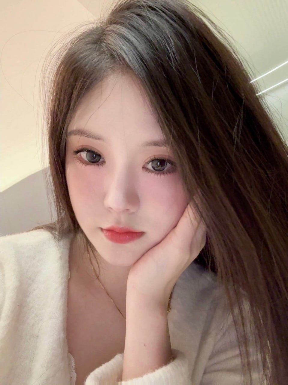 上海 上海 22岁 168cm 100 C杯 新媒体运营 清纯甜美,皮肤白,乖巧听话,声音甜,会撒娇,为人靠谱,性格有趣好相处,懂事 抽烟纹身:无 SM:否 无套:否 口交:可 过夜:可 同居:可 可飞:可 价格:42 特点:清纯甜美,皮肤白,乖巧听话,声音甜,会撒娇,为人靠谱,性格有趣好相处,懂事