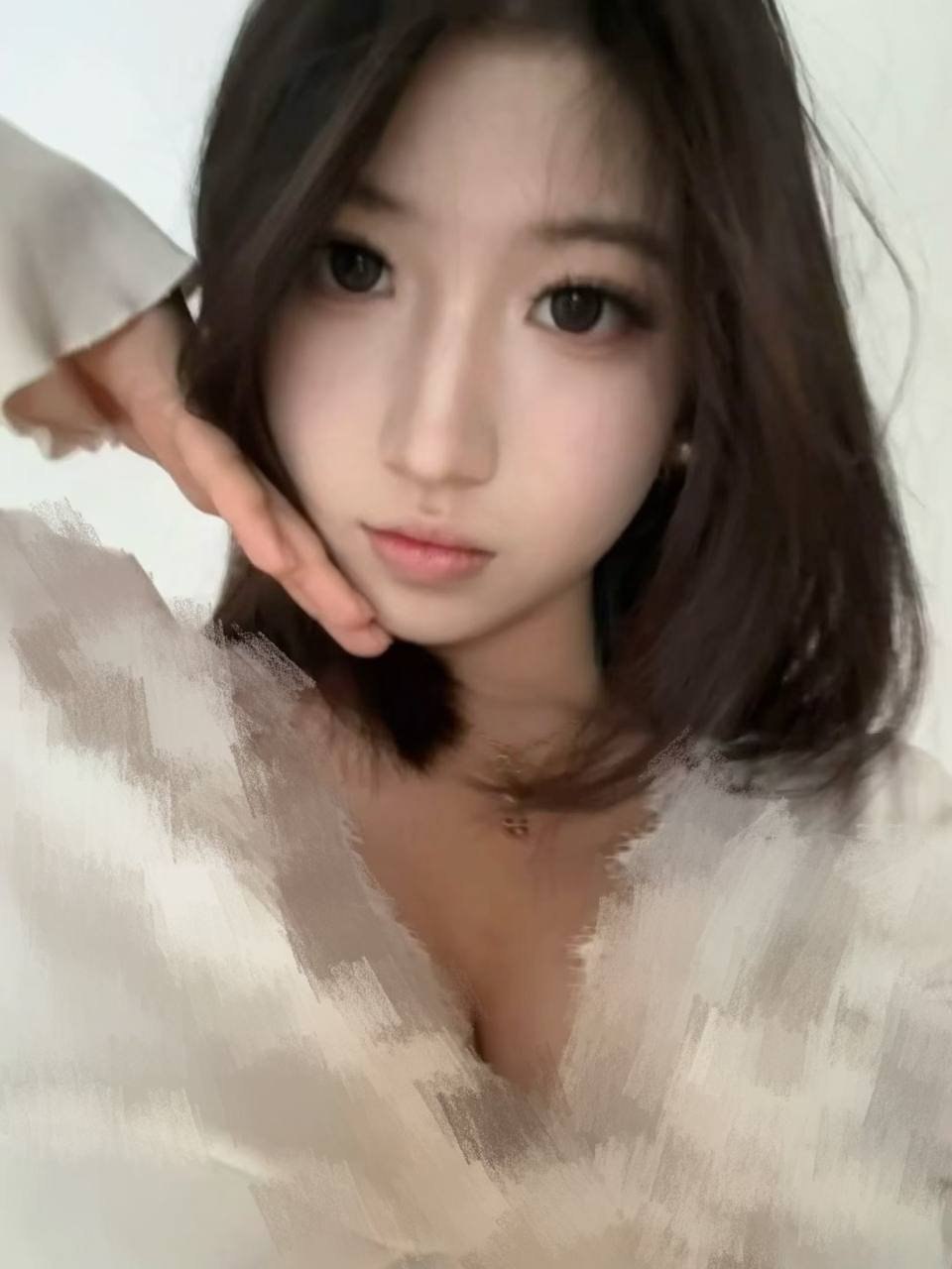 河南 郑州 8岁 164cm 96 D杯 学生 清纯在读学生 漂亮性格好 感情经历少 SM:中度 无套:可 口交:可 过夜:可 可飞:可 价格:9 特点:清纯在读学生 漂亮性格好 感情经历少