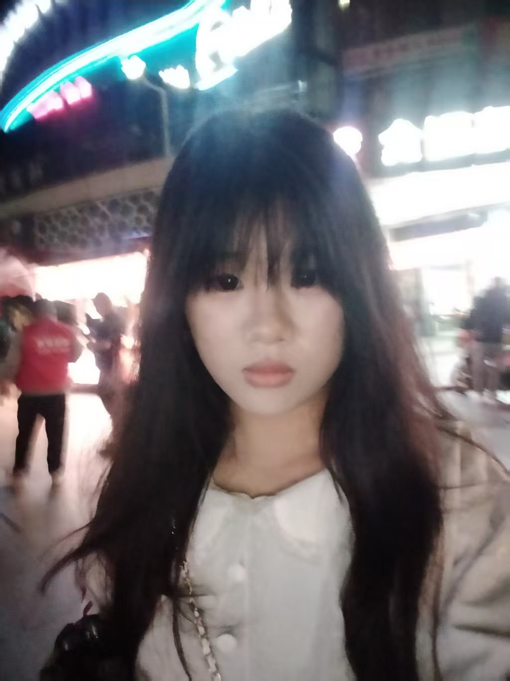 四川 遂宁 大英 18岁 166cm 120 C杯 学生 蜜桃臀 SM:可 无套:否 口交:可 过夜:可 同居:否 可飞:可 价格:5 特点:蜜桃臀