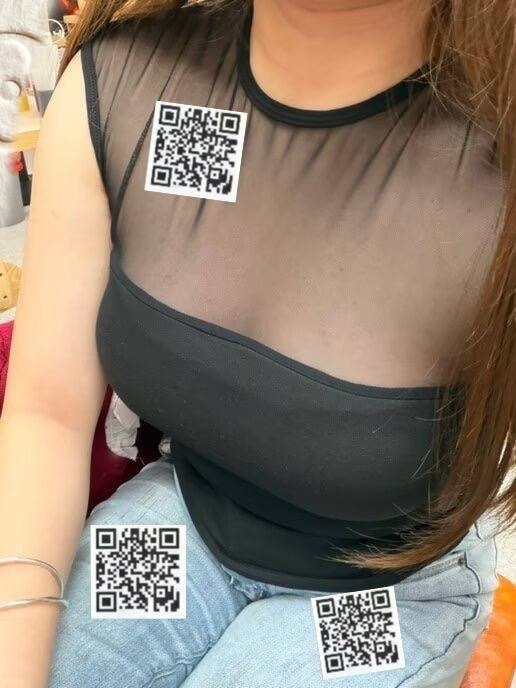 广东 深圳 20岁 145cm 105 B杯 自由 水多 活好 会叫 抽烟纹身:无 SM:否 无套:否 口交:否 过夜:可 同居:可 可飞:否 价格:1 特点:水多 活好 会叫