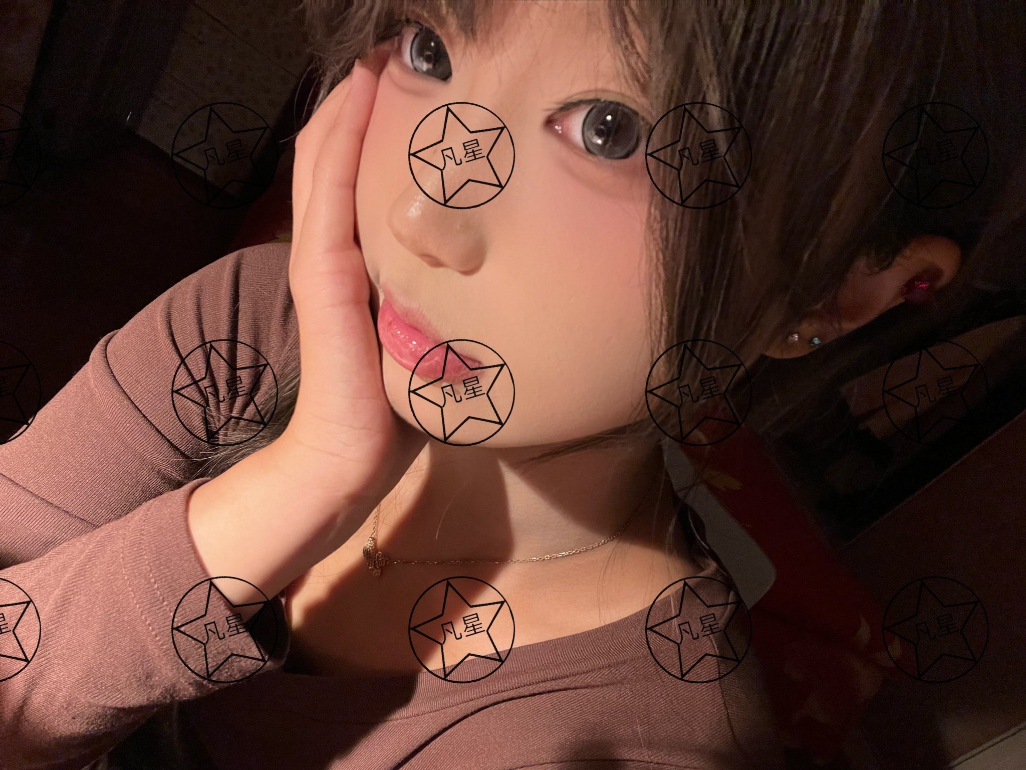 陕西 西安 18岁 167cm 92 B杯 学生 18甜妹在校生,可御反差感,情绪价值高,身材好腿长,紧实粉嫩,性格说什么听什么,老板想性感就性感,想甜就甜,按老板所想配合 抽烟纹身:有抽烟无纹身 SM:轻微 无套:可 口交:可 过夜:否 同居:否 可飞:否 价格:5 特点:18甜妹在校生,可御反差感,情绪价值高,身材好腿长,紧实粉嫩,性格说什么听什么,老板想性感就性感,想甜就甜,按老板所想配合