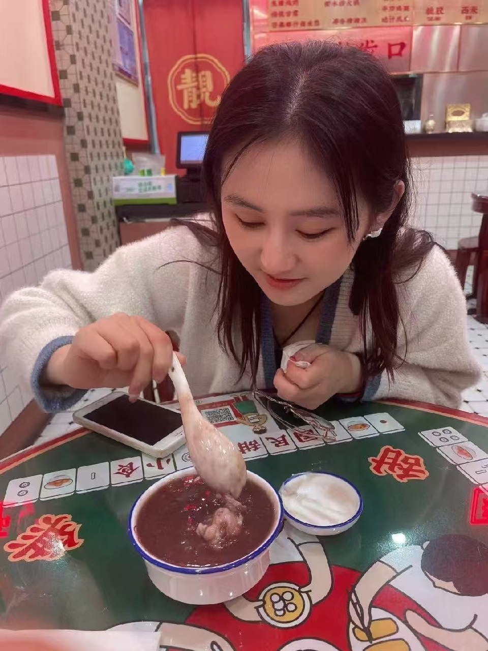 广东 汕尾 29岁 156cm 98 B杯 上班 脾气好,乖巧听话 SM:是 无套:可 口交:否 过夜:可 同居:可 可飞:可 价格:30 特点:脾气好,乖巧听话