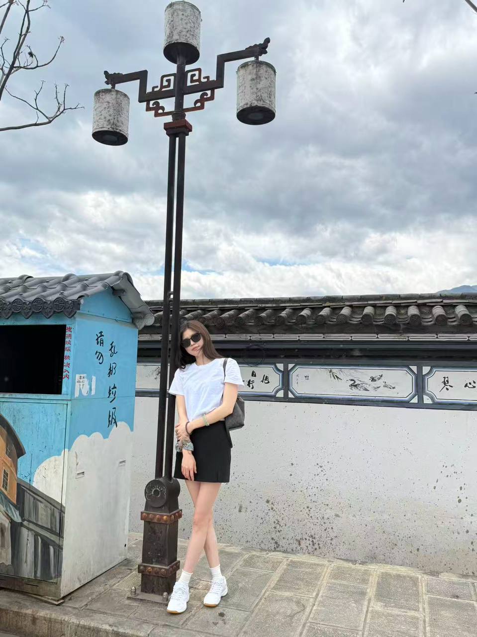 河南 商丘 25岁 173cm 92 A杯 开店 身材好,声音甜,阳光型女孩,爱笑,纯素颜 抽烟纹身:无 SM:否 无套:可 口交:否 过夜:可 同居:可 可飞:可 价格:4 特点:身材好,声音甜,阳光型女孩,爱笑,纯素颜