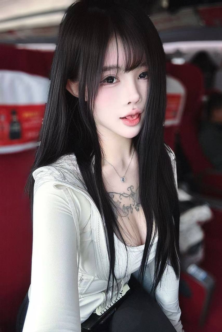 江苏 无锡 05岁 170cm 105 D杯 模特 天生白虎,喜欢被打 纯M 听话类型 性格乖巧 巨臀 马甲线 抽烟纹身:不抽烟有纹身 SM:是 无套:可 口交:可 过夜:可 可飞:可 价格:14 特点:天生白虎,喜欢被打 纯M 听话类型 性格乖巧 巨臀 马甲线