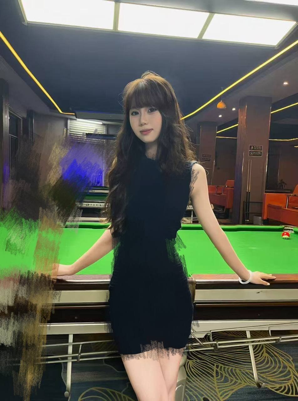 广西 南宁 18岁 158cm 80 B杯 学生 可甜可盐 抽烟纹身:无 SM:否 无套:否 口交:可 过夜:可 可飞:否 价格:6 特点:可甜可盐