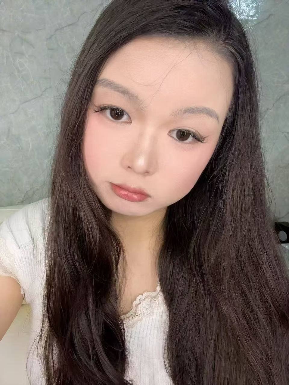 广东 广州 27岁 162cm 114 C杯 工作 胸大 活好 抽烟纹身:无 SM:否 无套:否 口交:可 过夜:可 同居:可 可飞:可 价格:25 特点:胸大 活好