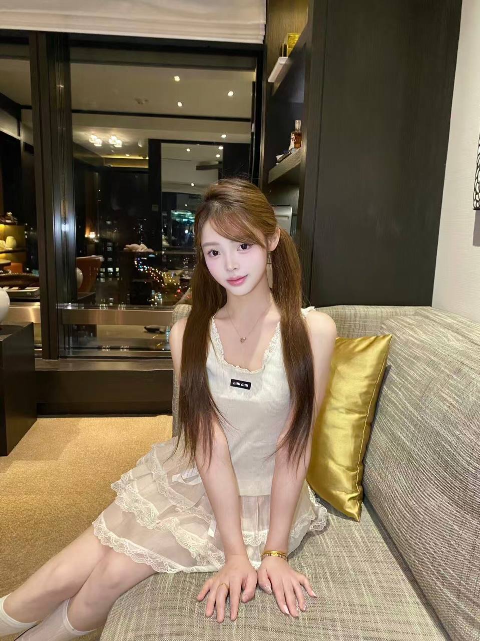 江苏 徐州 18岁 165cm 95 A杯 工作 会跳舞,美术生,会弹吉他,纯天然没有整过,没有任何不良嗜好,没有从事过任何不良职业,17开始练普拉提,会说话,饭局上能察言观色,护理专业目前在医院实习 抽烟纹身:无 SM:否 无套:可 口交:可 过夜:可 同居:否 可飞:可,近的 价格:8 特点:会跳舞,美术生,会弹吉他,纯天然没有整过,没有任何不良嗜好,没有从事过任何不良职业,17开始练普拉提,会说话,饭局上能察言观色,护理专业目前在医院实习