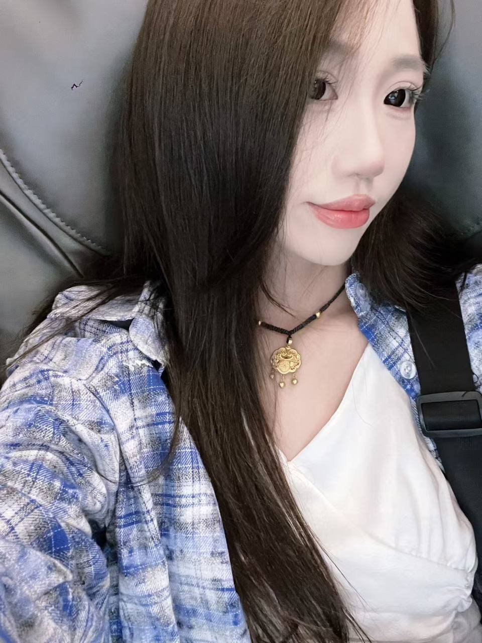 山西 太原 24岁 162cm 81 C杯 服装店 会做饭 会体贴人 情绪价值给得足 抽烟纹身:有纹身 SM:否 无套:否 口交:否 过夜:可 同居:可 可飞:可 价格:10 特点:会做饭 会体贴人 情绪价值给得足