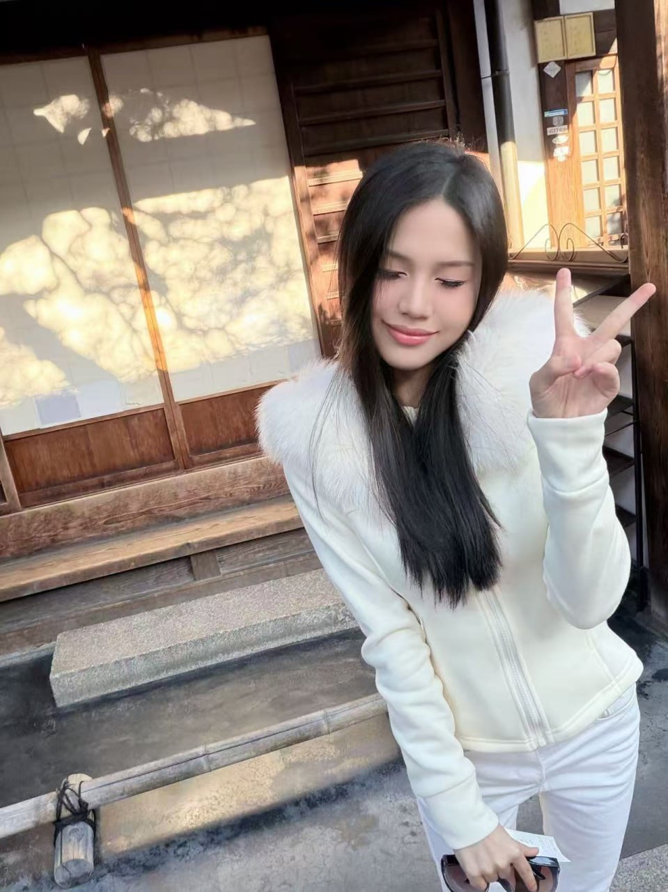 广东 珠海 23岁 158cm 80 A杯 幼儿教育 乖巧听话 提供情绪价值 抽烟纹身:无 SM:否 无套:否 口交:可 过夜:可 同居:可 可飞:可 价格:4 特点:乖巧听话 提供情绪价值