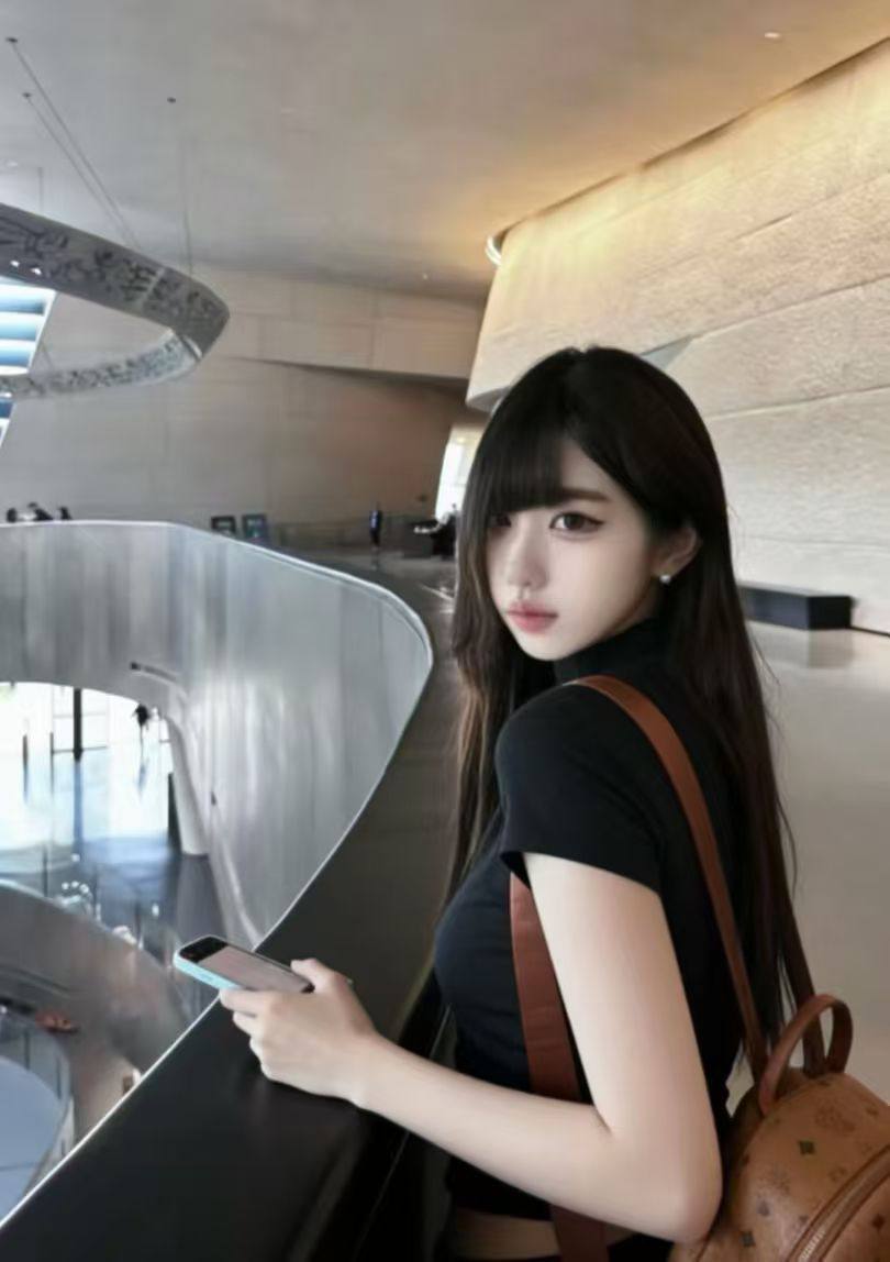 四川 成都 19岁 177cm 60 B杯 空乘 秀外慧中 会提供情绪价值 小鸟依 抽烟纹身:无 SM:否 无套:可 口交:可 过夜:否 同居:可 可飞:可 价格:10 特点:秀外慧中 会提供情绪价值 小鸟依
