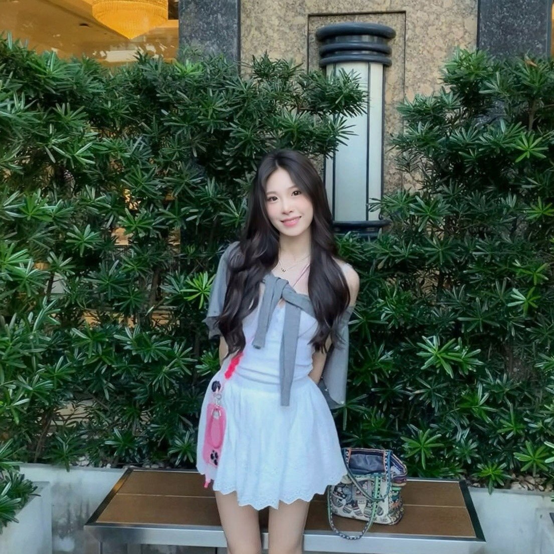 浙江 杭州 21岁 166cm 94 B杯 学生 清纯可爱 抽烟纹身:无 SM:否 无套:否 口交:可 过夜:可 可飞:可 价格:30 特点:清纯可爱