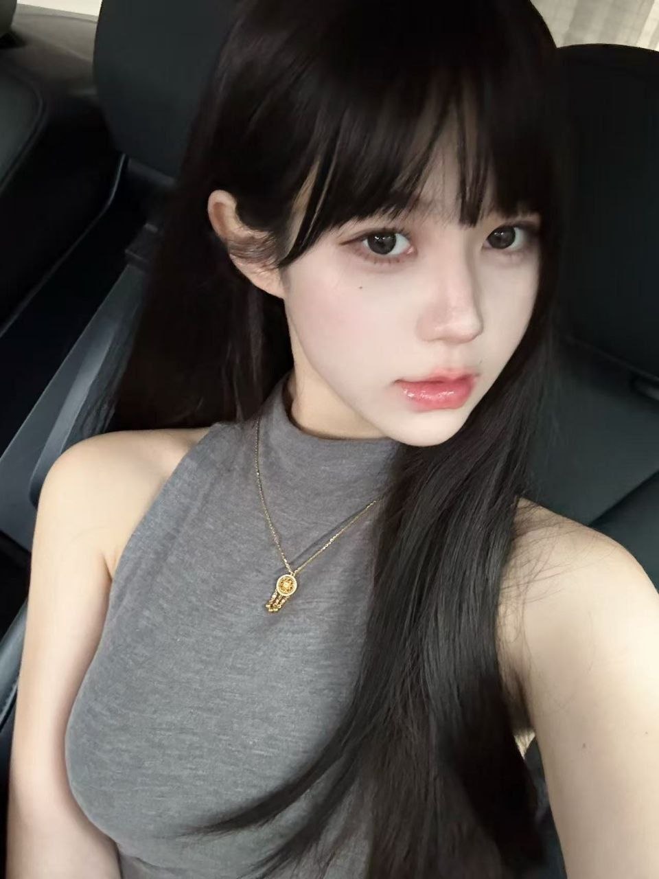 广东 广州 20岁 165cm 47 C杯 学生 冷白皮 本人特别漂亮 气质好适合各种场合 抽烟纹身:无 SM:轻微 无套:否 口交:可 过夜:可 同居:可 可飞:可,港澳 价格:45 特点:冷白皮 本人特别漂亮 气质好适合各种场合