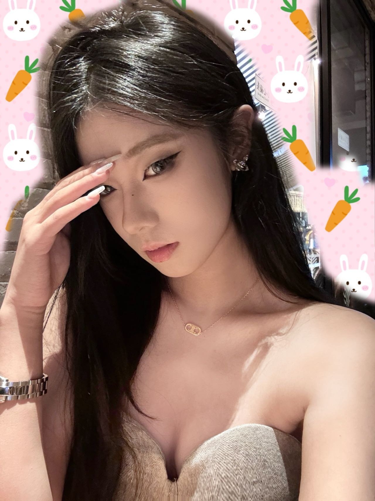 陕西 西安 20岁 166cm 93 B杯 学生 开朗活泼阳光好相处,看书看电影,cosplay,品尝美食游玩景点,唱歌跳舞,无纹身,不抽烟,e人,健谈情商高 抽烟纹身:无 SM:是 无套:否 口交:可 过夜:可 同居:否 可飞:可 价格:15 特点:开朗活泼阳光好相处,看书看电影,cosplay,品尝美食游玩景点,唱歌跳舞,无纹身,不抽烟,e人,健谈情商高