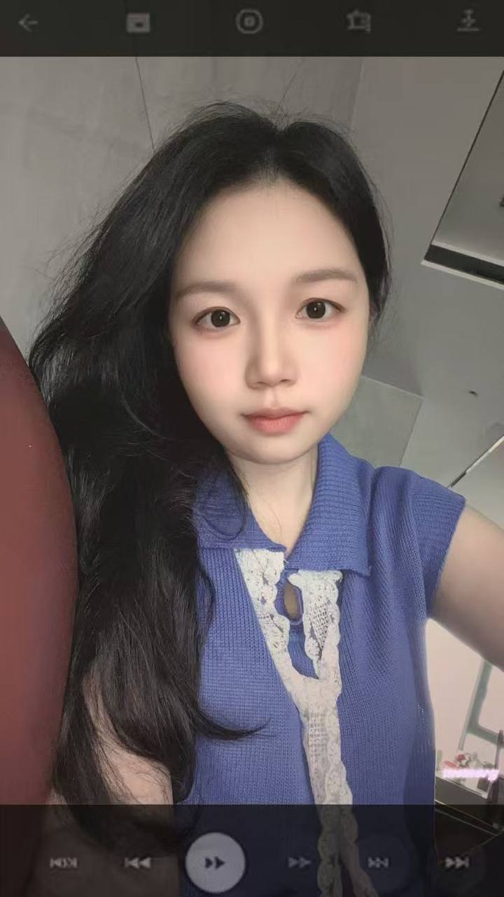 广东 信宜 32岁 154cm 92 A杯 自媒体 小个子,大眼睛,轻易近人,会提供情绪价值 SM:否 无套:可 口交:可 过夜:可 可飞:可,港澳 价格:8 特点:小个子,大眼睛,轻易近人,会提供情绪价值