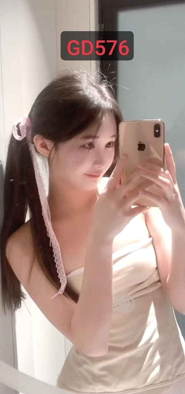 广东 广州 26岁 162cm 42 C杯 学生 女大 性格内向可爱单纯活泼开朗 熟了之后说话比较搞笑 抽烟纹身:无 SM:可 无套:否 口交:可 过夜:可 同居:可 可飞:可 价格:20 特点:女大 性格内向可爱单纯活泼开朗 熟了之后说话比较搞笑