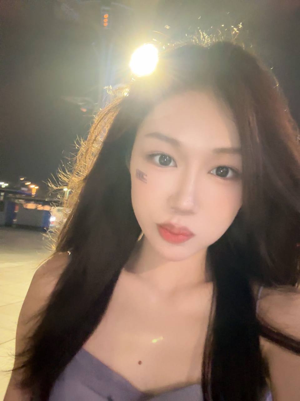 广东 深圳 25岁 158cm 47 C杯 文员 学历本科 好相处 智商情商在线 小鸟依人形 甜美清纯 会给你满满的情绪价值 超敏感体质 爱干净激光脱毛 三点粉嫩 可户外 抽烟纹身:无 SM:否 无套:否 口交:可 过夜:可 同居:可 可飞:可 价格:12 特点:学历本科 好相处 智商情商在线 小鸟依人形 甜美清纯 会给你满满的情绪价值 超敏感体质 爱干净激光脱毛 三点粉嫩 可户外