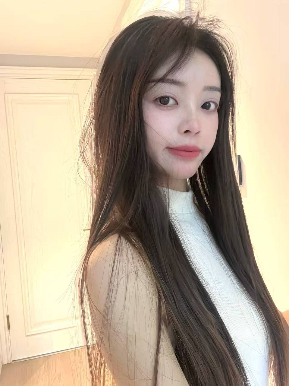 浙江 杭州 29岁 164cm 88 A杯 国际贸易 性格好,好相处,非常懂事配合,情绪价值满满,已婚少妇(异地分居) 抽烟纹身:无 SM:否 无套:可 口交:可 过夜:可 同居:可 可飞:可 价格:10 特点:性格好,好相处,非常懂事配合,情绪价值满满,已婚少妇(异地分居)