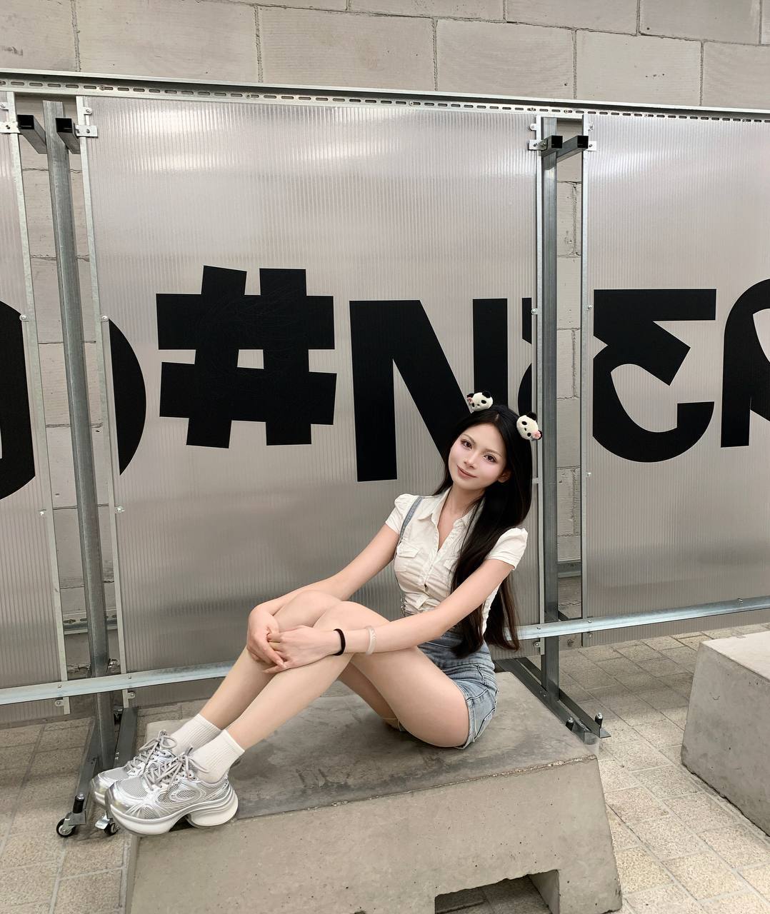 广西 南宁 22岁 161cm 88 B杯 学生 甜美清纯 活泼开朗 爱干净 温柔体贴 善解人意 社交少 很听话 配合度高 敏感体质 我超绝 是个小腰精 身边的人都夸我气质好 给你满满情绪价值 抽烟纹身:无抽烟有纹身 SM:否 无套:否 口交:可 过夜:可 同居:否 可飞:周末可 价格:4 特点:甜美清纯 活泼开朗 爱干净 温柔体贴 善解人意 社交少 很听话 配合度高 敏感体质 我超绝 是个小腰精 身边的人都夸我气质好 给你满满情绪价值