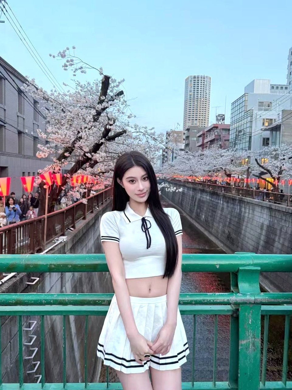 浙江 杭州 20岁 175cm 48 B杯 学生 青春阳光美少女 高挑大方气质佳 腰臀比 柔韧性高 抽烟纹身:无 SM:否 无套:否 口交:可 过夜:可 同居:否 可飞:可以 价格:30-50 特点:青春阳光美少女 高挑大方气质佳 腰臀比 柔韧性高