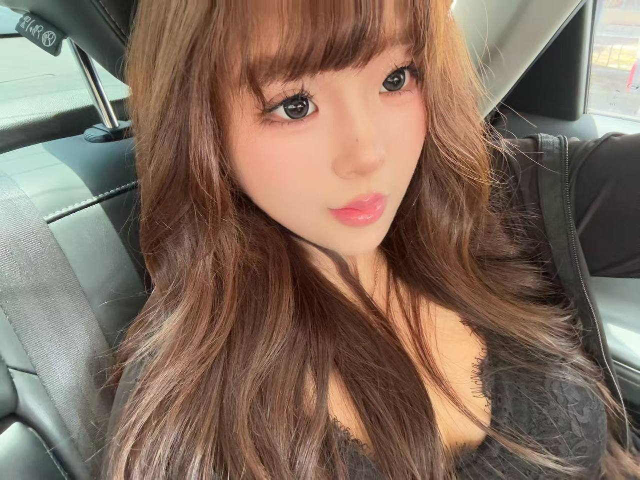 江苏 苏州 18岁 167cm 64 D杯 上班 吊钟乳,梨型身材,秀外慧中,清丽脱俗,貌美如花,温文尔雅,听话懂事,乖巧伶俐,小鸟依人,娇小玲珑,可盐可甜,活泼开朗,会提供情绪价值,待开发更多的新玩法 抽烟纹身:无 SM:是 无套:可 口交:可 过夜:可 同居:可 可飞:可 价格:4 特点:吊钟乳,梨型身材,秀外慧中,清丽脱俗,貌美如花,温文尔雅,听话懂事,乖巧伶俐,小鸟依人,娇小玲珑,可盐可甜,活泼开朗,会提供情绪价值,待开发更多的新玩法