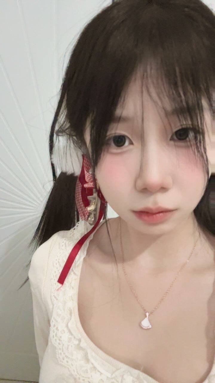 山东 潍坊 20岁 158cm 42 B杯 学生 三通 双马尾萝莉 性格好 白幼瘦 口活顶 长得像幼女 反差m接受度高 体质敏感 可双飞可多人有认识的姐妹 抽烟纹身:无 SM:是 无套:可 口交:可 过夜:可 同居:可 可飞:可 价格:133 特点:三通 双马尾萝莉 性格好 白幼瘦 口活顶 长得像幼女 反差m接受度高 体质敏感 可双飞可多人有认识的姐妹