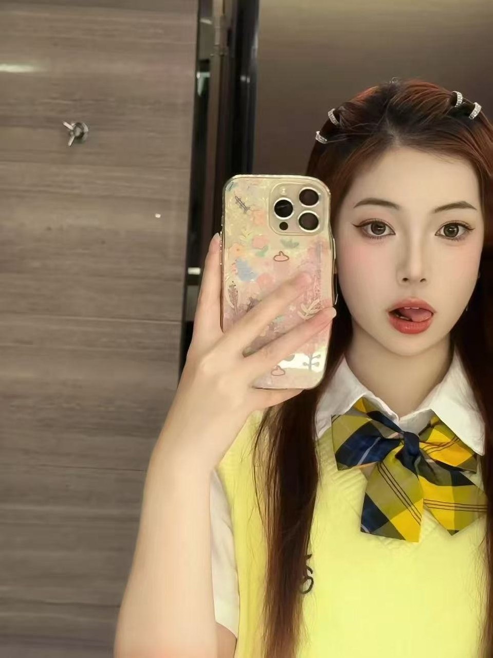 广东 东莞 19岁 168cm 98 B杯 学生 提供情绪价值 温柔细腻 听话懂事乖巧 不做作 抽烟纹身:无 SM:否 无套:可 口交:可 过夜:可 同居:否 可飞:可以 价格:15 特点:提供情绪价值 温柔细腻 听话懂事乖巧 不做作