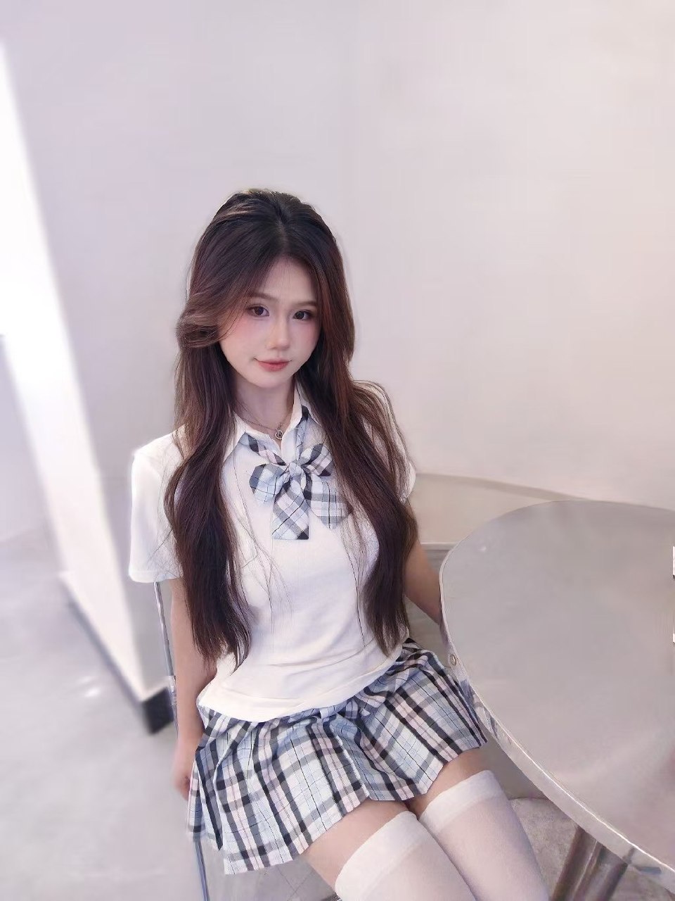 云南 昭通 20岁 167cm 118 B杯 接待 微胖,甜妹 抽烟纹身:无 SM:否 无套:可 口交:可 过夜:可 同居:否 可飞:可 价格:10 特点:微胖,甜妹
