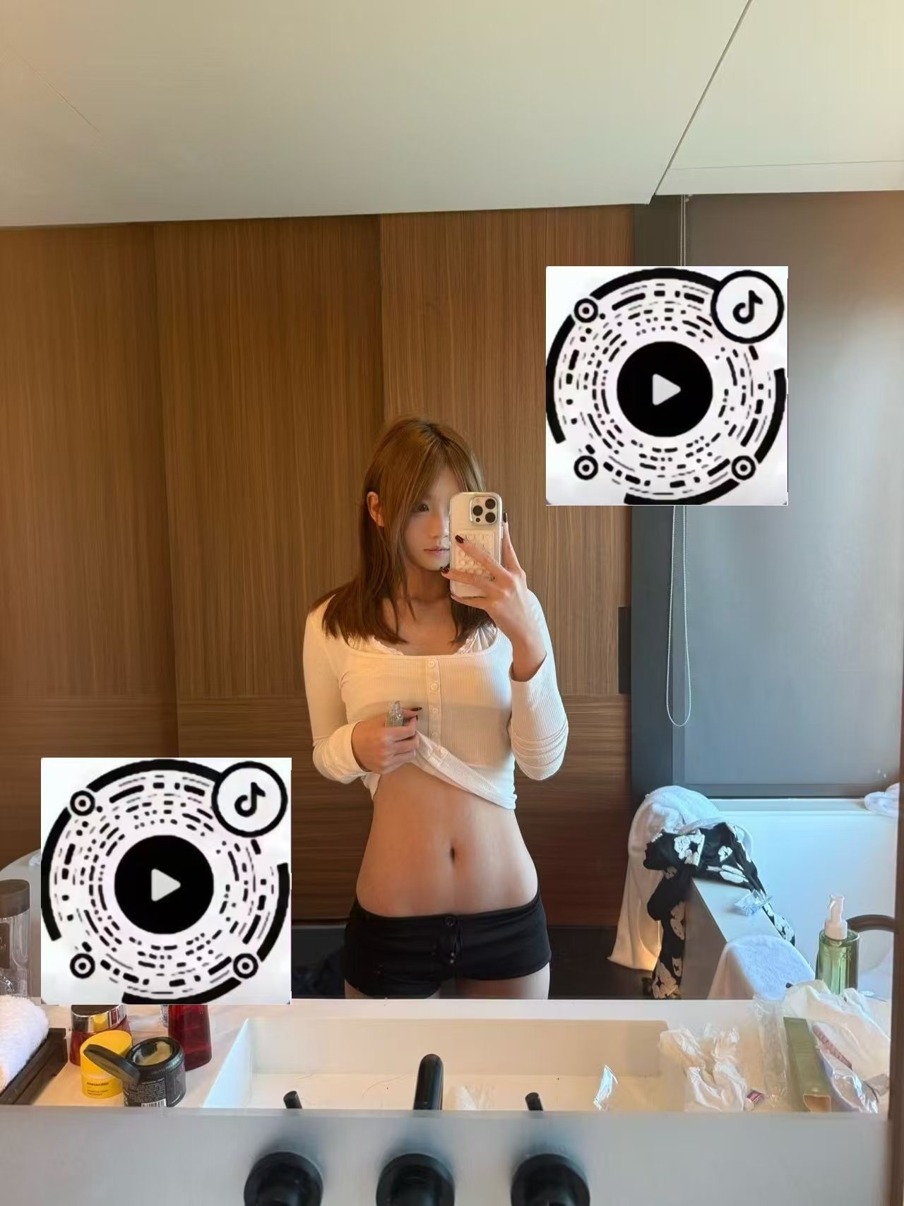 江苏 南京 18岁 171cm 108 A杯 学生 身材好,情绪稳定,事不多,圈子干净,配合度高,生活中很少接触异性,下面紧致水多,颜射 口爆射嘴里 吞精 无套内射 滴腊 室息 拍照录像 抽烟纹身:有纹身 SM:可 无套:可 口交:可 过夜:可 同居:可 可飞:可 价格:6 特点:身材好,情绪稳定,事不多,圈子干净,配合度高,生活中很少接触异性,下面紧致水多,颜射 口爆射嘴里 吞精 无套内射 滴腊 室息 拍照录像