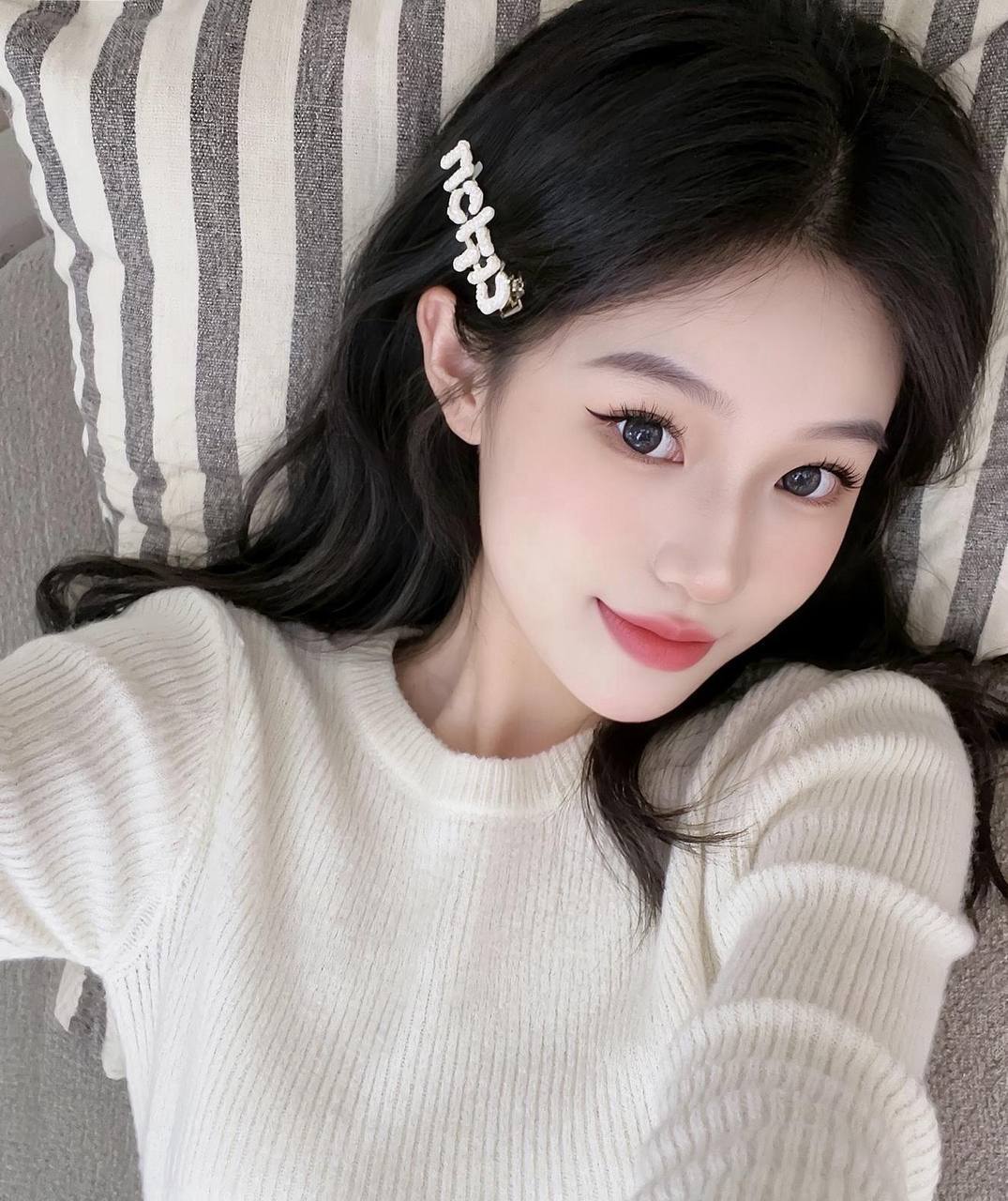 广东 广州 22岁 163cm 83 B杯 工作 乖巧体贴懂事听话 圈子干净 抽烟纹身:无 SM:否 无套:否 口交:可 过夜:可 同居:可 可飞:可 价格:15 特点:乖巧体贴懂事听话 圈子干净