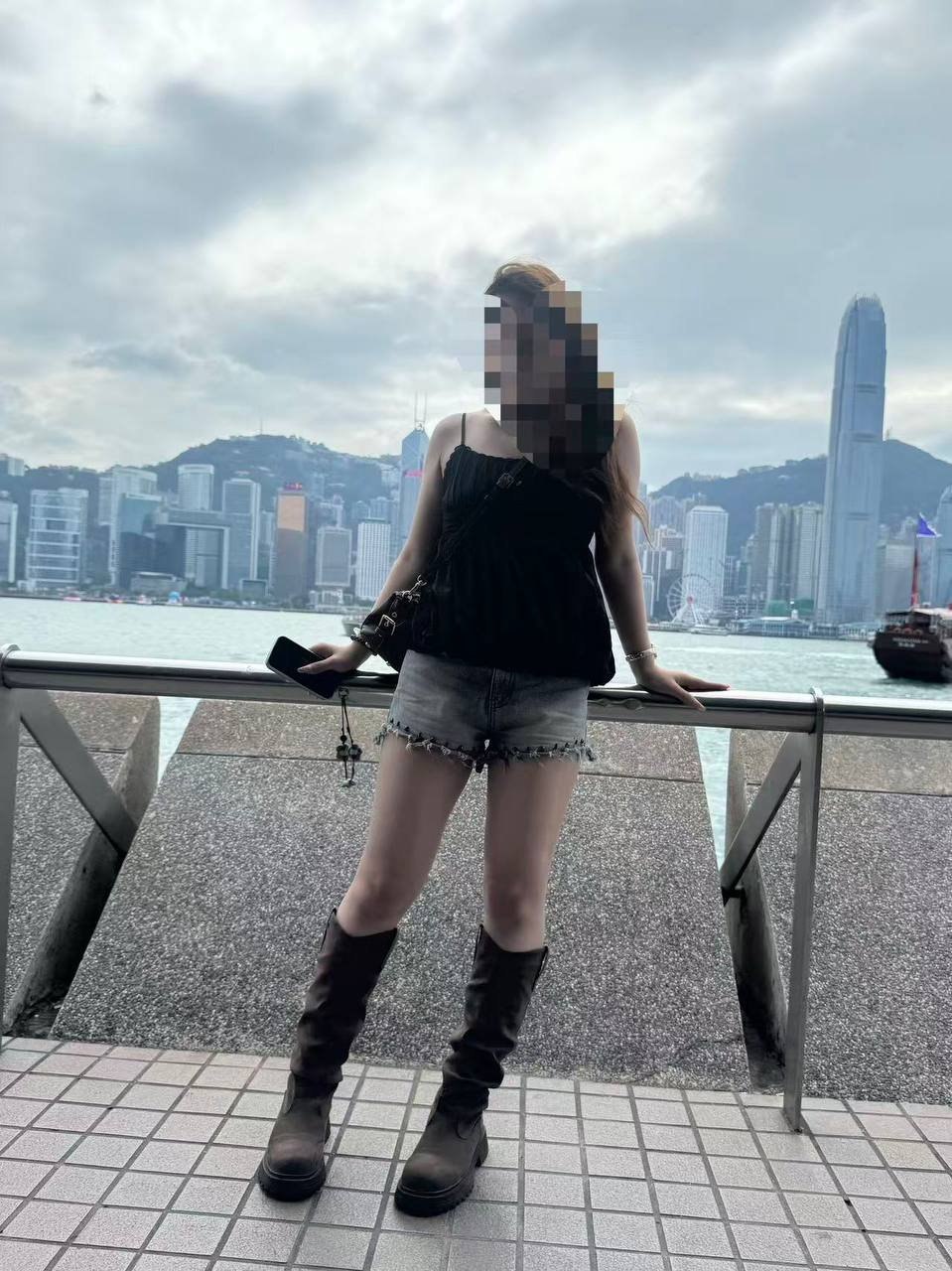河南 郑州 25岁 168cm 115 C杯 职员 抽烟纹身:无 SM:否 无套:可 口交:否 过夜:可 同居:可 可飞:可 价格:10