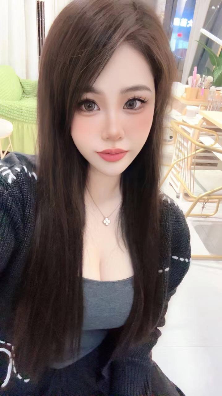 浙江 宁波 慈溪 22岁 165cm 110 C杯 媒体 骚。胸大 很软。皮肤白,身材好 性格好。能陪老板喝点小酒 放松心情。爱笑,不会把话掉地上。情绪价值高。 抽烟纹身:有抽烟有纹身 无套:可 口交:可 过夜:可 可飞:可 价格:10 特点:骚。胸大 很软。皮肤白,身材好 性格好。能陪老板喝点小酒 放松心情。爱笑,不会把话掉地上。情绪价值高。