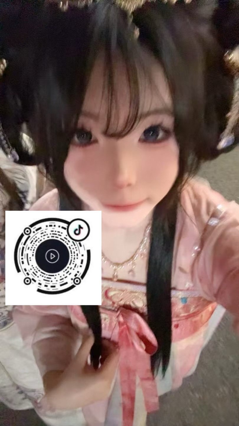 湖北 武汉 19岁 161cm 115 B杯 学生 嘴甜黏人极品微胖 抽烟纹身:无 SM:是 无套:否 口交:可 过夜:可 同居:可 可飞:不 价格:3 特点:嘴甜黏人极品微胖