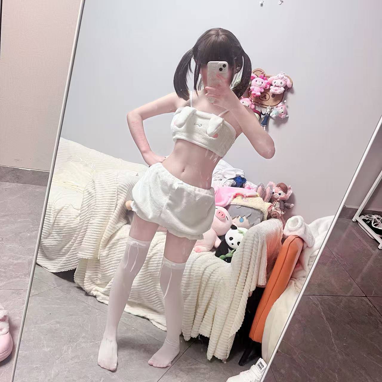 江西 南昌 18岁 155cm 75 A杯 极品萝莉,声音巨好听,叫床天花板,反差大,乖巧温柔可爱 m属性,白嫩美 抽烟纹身:无抽烟有纹身 SM:是 无套:否 口交:可 过夜:可 可飞:可 价格:6 特点:极品萝莉,声音巨好听,叫床天花板,反差大,乖巧温柔可爱 m属性,白嫩美