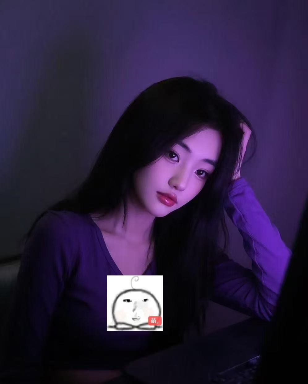 甘肃 兰州 23岁 166cm 90 B杯 美甲 会撒娇 抽烟纹身:无 SM:微 无套:可 口交:可 过夜:可 同居:可 可飞:不 价格:10 特点:会撒娇