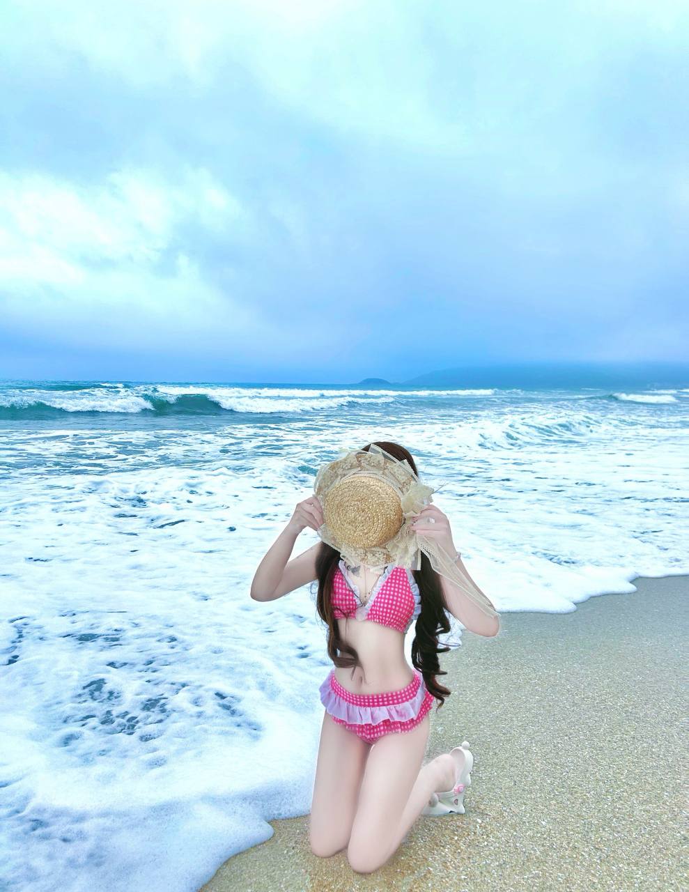 湖南 长沙 18岁 155cm 78 A杯 待业 骚 可双飞(闺蜜) 抽烟纹身:无 SM:轻微 无套:长期才可以 口交:可 过夜:可 同居:否 可飞:可 价格:25 特点:骚 可双飞(闺蜜)