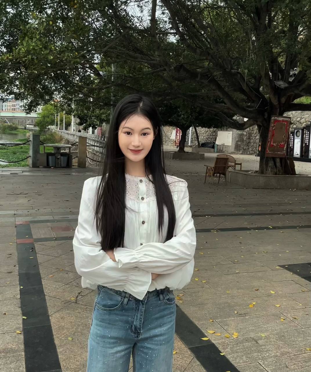 福建 福州 19岁 158cm 88 B杯 学生 身材好 水多 抽烟纹身:无 SM:否 无套:否 口交:可 过夜:可 同居:否 价格:13 特点:身材好 水多