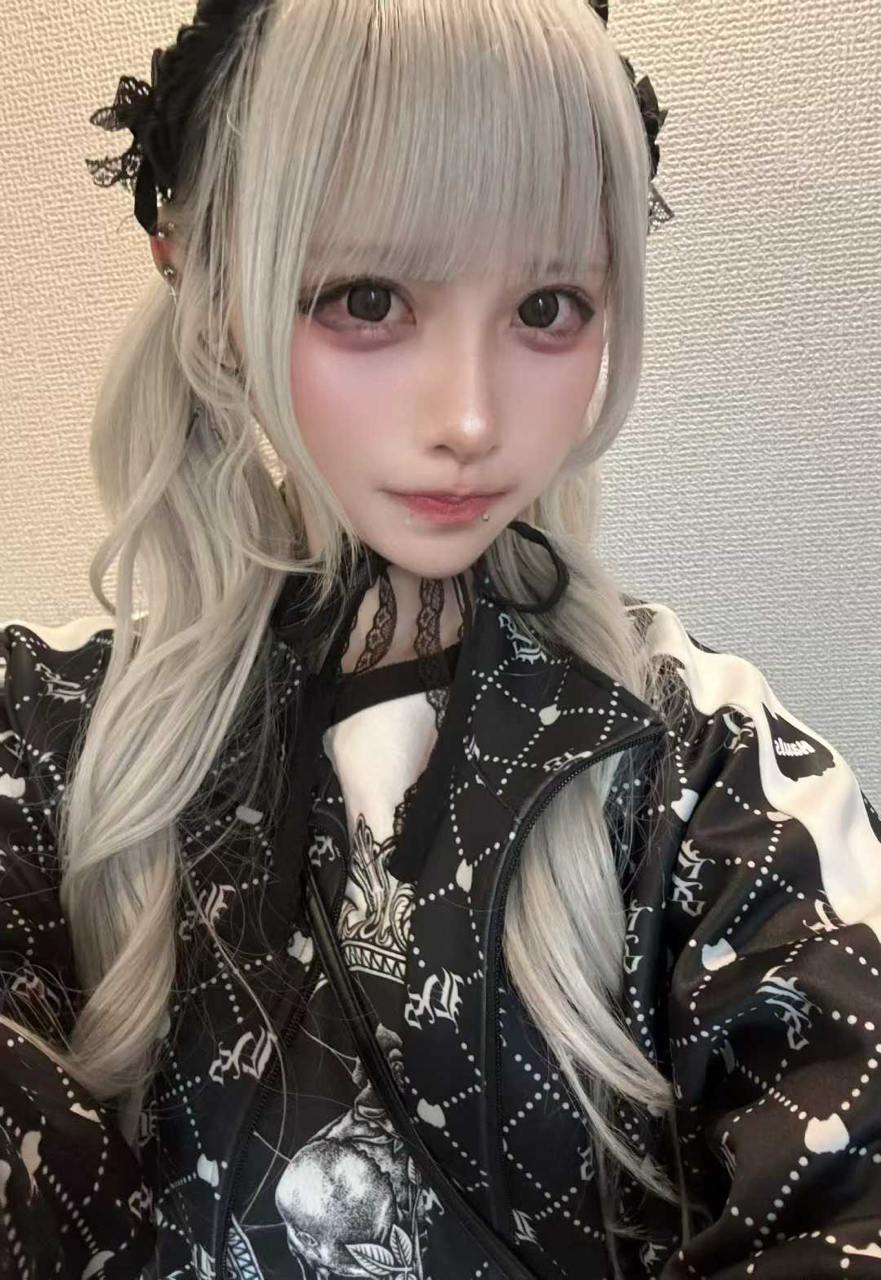 日本 东京 21岁 163cm 50 B杯 学生 抽烟纹身:无 SM:否 无套:可 口交:可 过夜:可 同居:可 可飞:可,看国家 价格:18