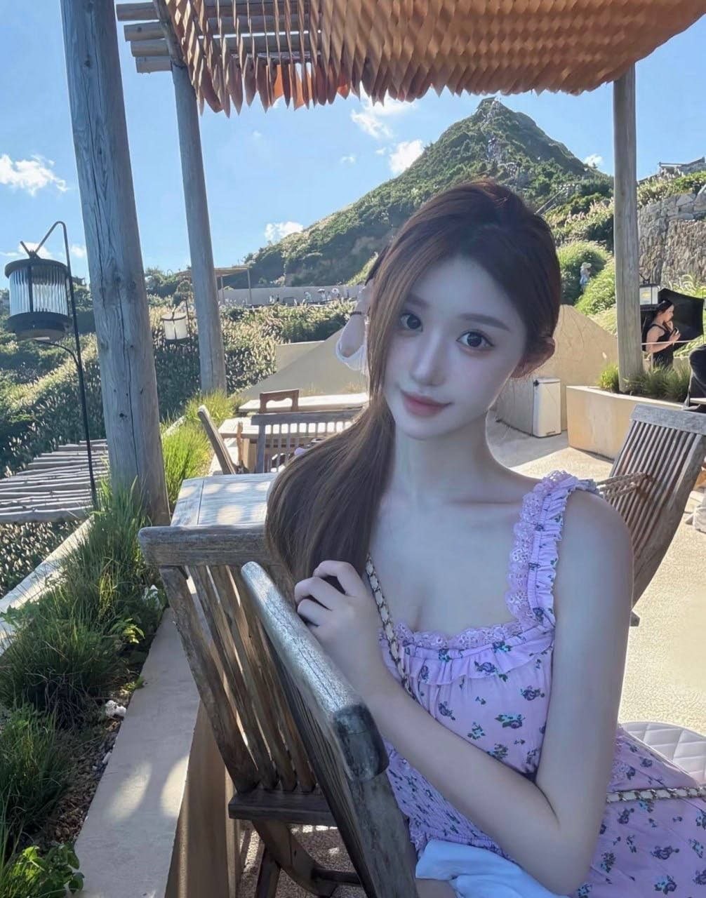 广东 广州 25岁 168cm 98 D杯 工作 爱好运动爬山、旅游、瑜伽、羽毛球 抽烟纹身:无 SM:轻微 无套:否 口交:可 过夜:可 同居:否 可飞:可 价格:15-30 特点:爱好运动爬山、旅游、瑜伽、羽毛球