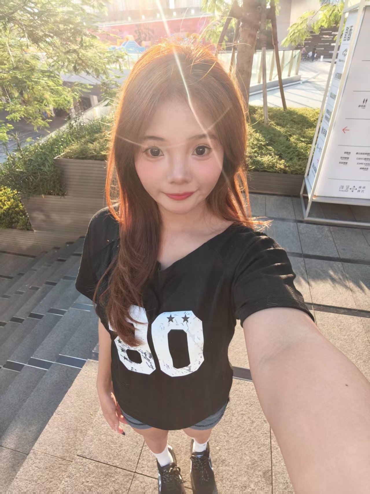 广西 南宁 21岁 153cm 96 B杯 学生 刚毕业 脾气好性格好 听话 懂事 香香软软的小蛋糕女孩 情绪价值高 可以满足老板的需求 抽烟纹身:无 SM:否 无套:可 口交:否 过夜:可 同居:否 可飞:可 价格:6 特点:刚毕业 脾气好性格好 听话 懂事 香香软软的小蛋糕女孩 情绪价值高 可以满足老板的需求