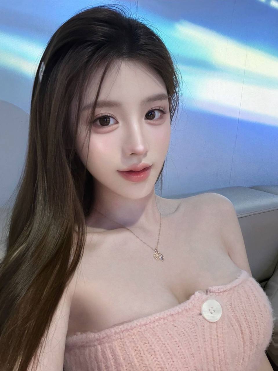江苏 南京 22岁 168cm 90 D杯 学生 抽烟纹身:无 SM:是 无套:否 口交:可 过夜:可 同居:可 可飞:能,日本新加坡 价格:23