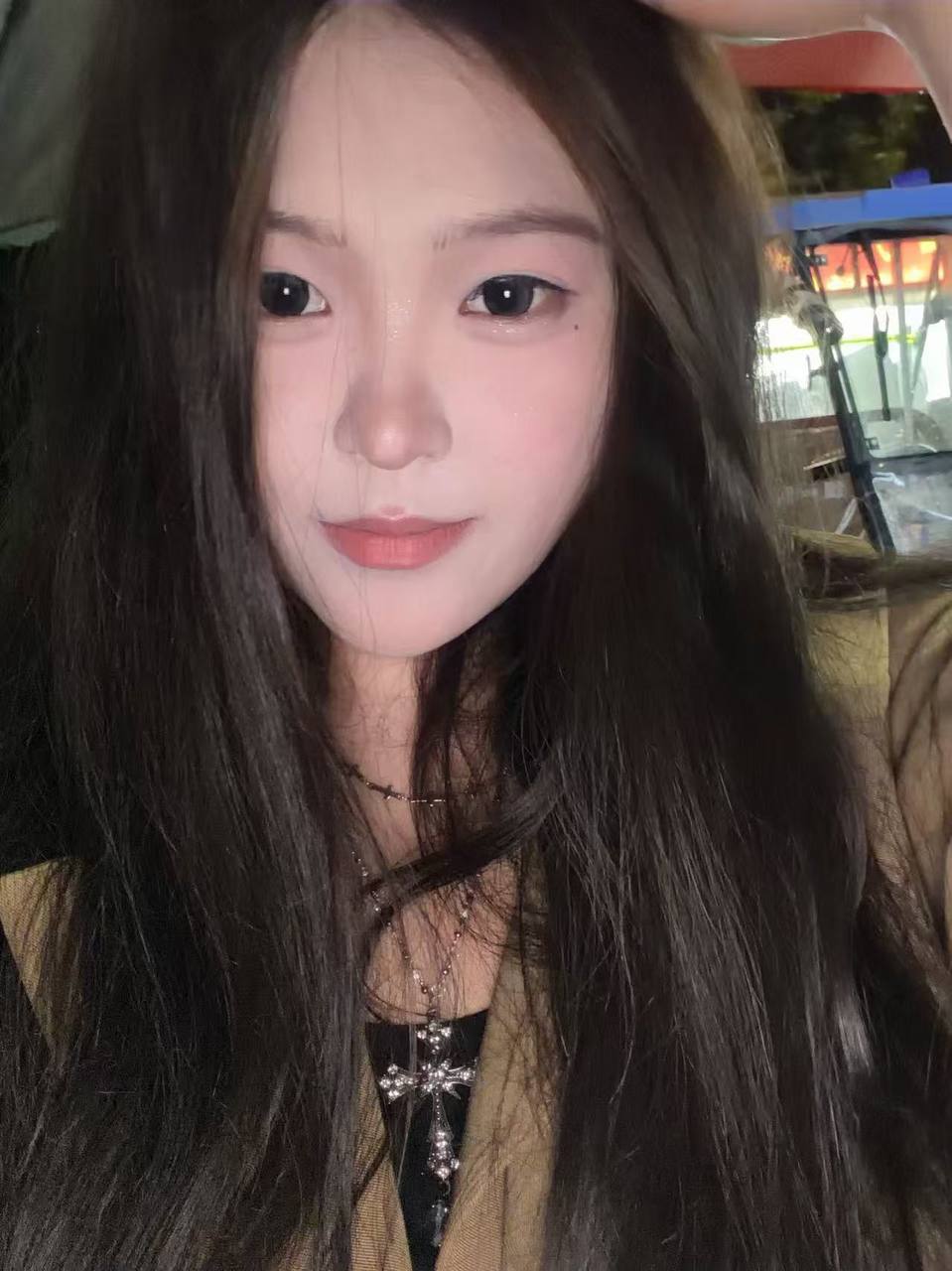 陕西 西安 21岁 170cm 118 C杯 学生 会唱民谣美声流行乐曲,会画水墨速写素描国画等,人美声甜声线多变(可甜可御)情绪价值高,注意细节,温柔体贴 抽烟纹身:无 SM:是 无套:可 口交:可 过夜:可 同居:否 可飞:能 价格:5 特点:会唱民谣美声流行乐曲,会画水墨速写素描国画等,人美声甜声线多变(可甜可御)情绪价值高,注意细节,温柔体贴